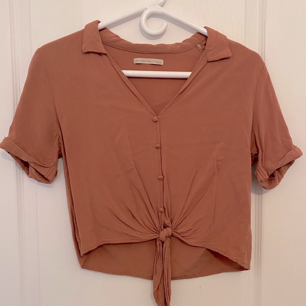 ✨ 4/30✨ Dusty Rose Tie Up Blouse